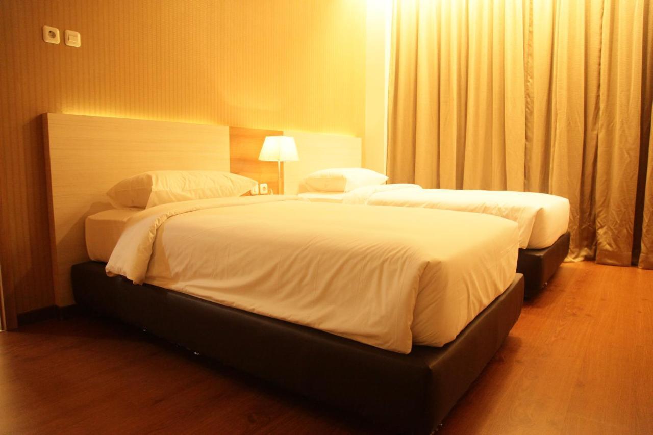 Winstar Hotel Пеканбару Екстер'єр фото